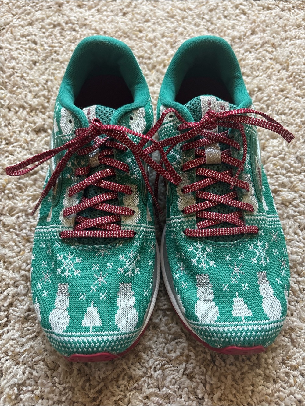Brooks Revel 3 Run Merry Christmas Ugly Sweater Snowman Running Shoes Sz 8.5